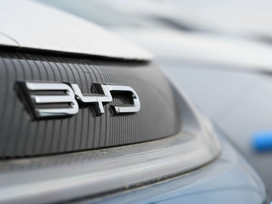 BYD's Profits Take a Downturn Amidst Fierce Market Competition